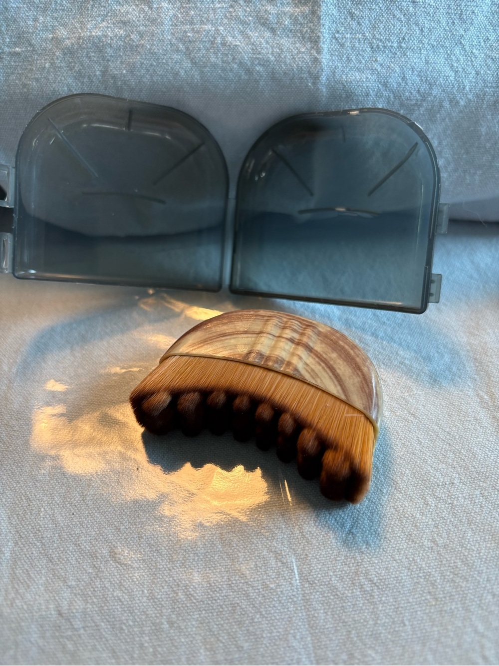 Tarvox Brown Wood-Grain Curved Facial Massage Brush 2pk